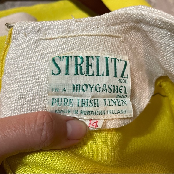 Vintage Strelitz Yellow Linen Small Dress 60’s Simple - Picture 5 of 5